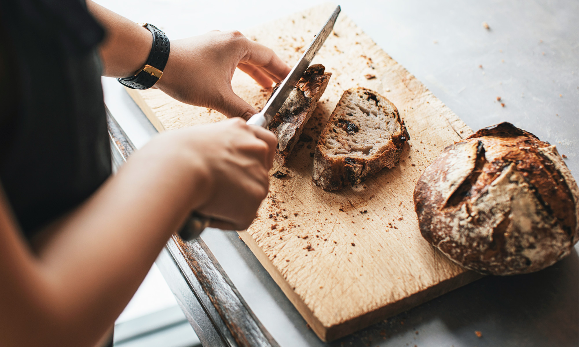 This Type Of Cutting Board Can Mess With Your Hormonal Health, Says An MD