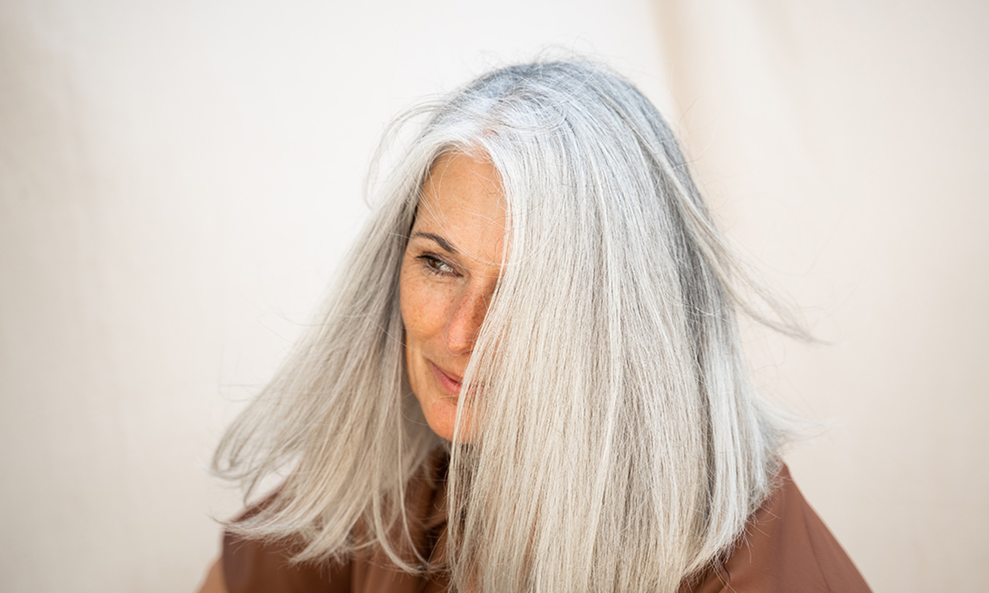 The 10 Best Shampoos For Gray Hair Of 2023 + Expert Tips | mindbodygreen