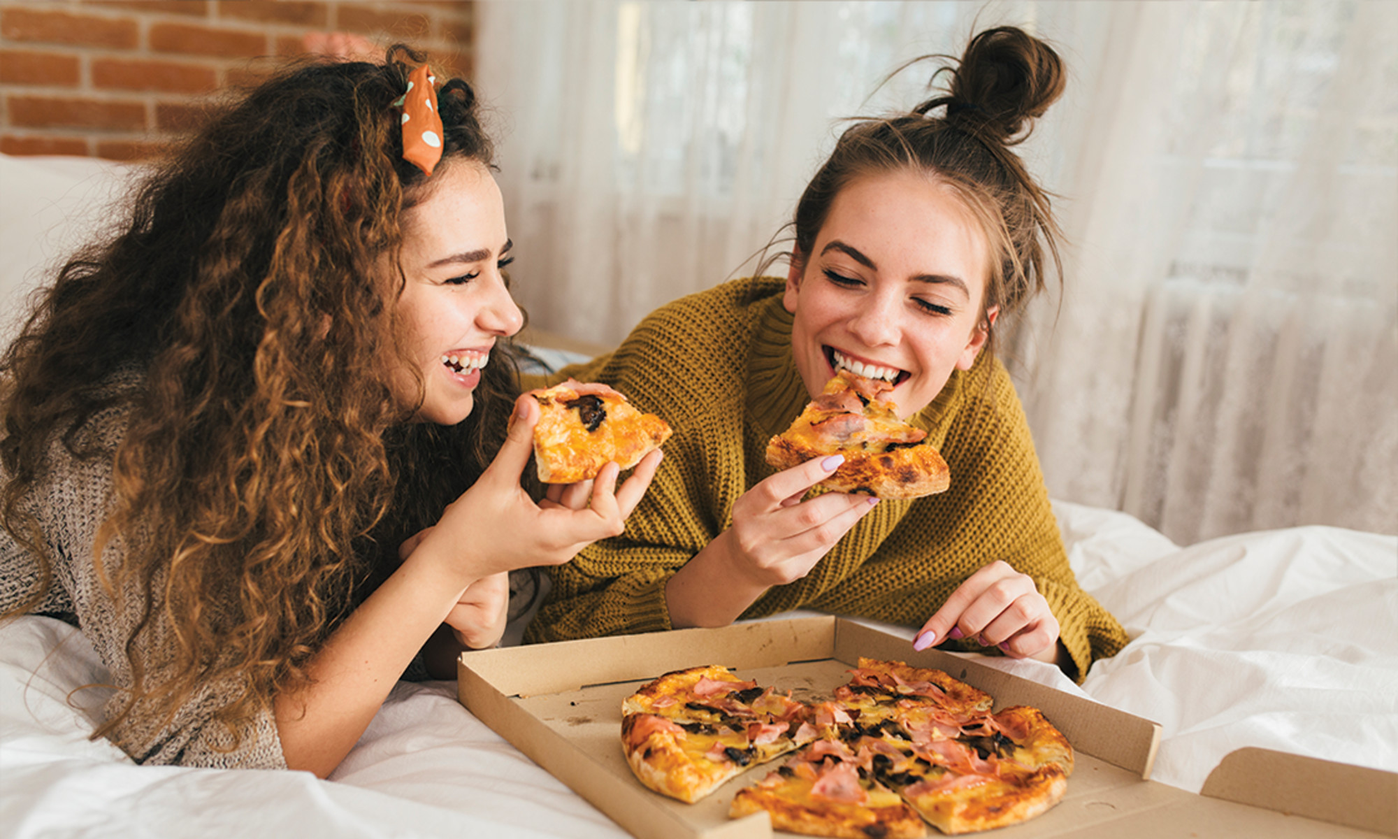 3 Underrated Hacks This Functional MD Uses To Actually Cut Cravings