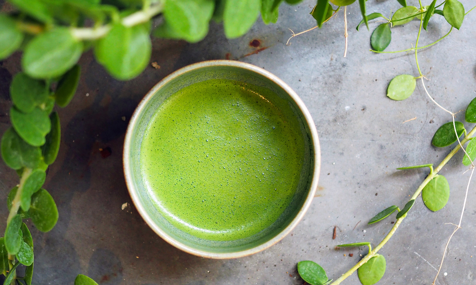 Matcha: Health Benefits, Tea, Lattes & More | mindbodygreen