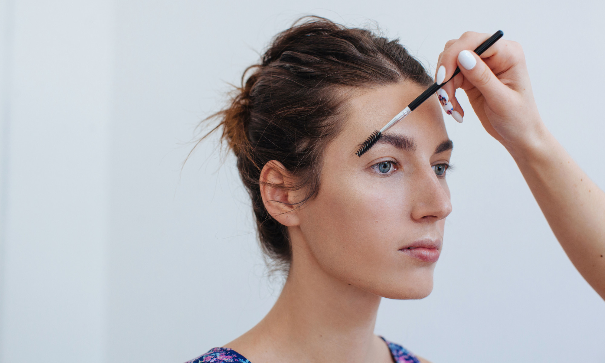 How To Appropriately Map Your Brows, From A Movie star Forehead Artist