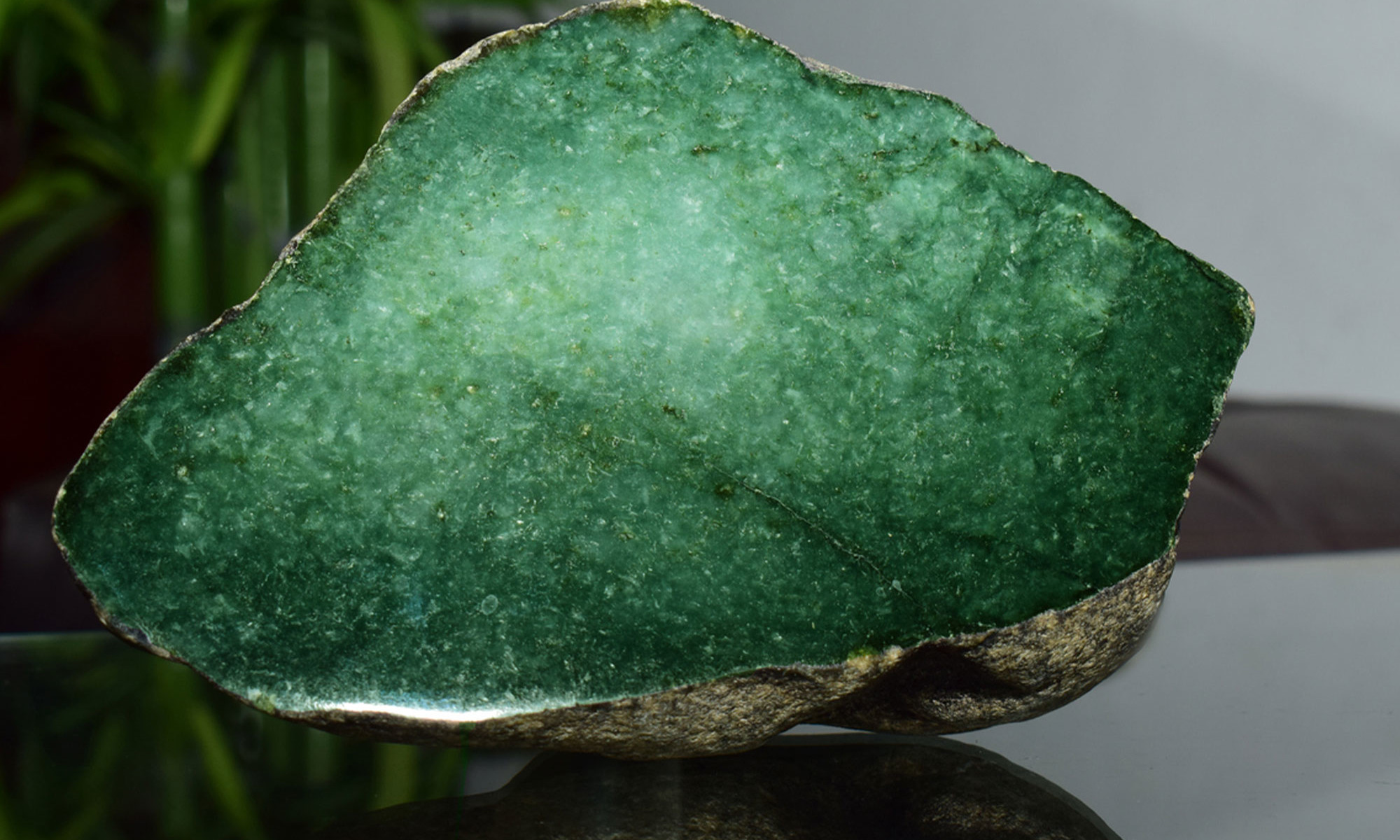 Polished Jade Healing Crystals