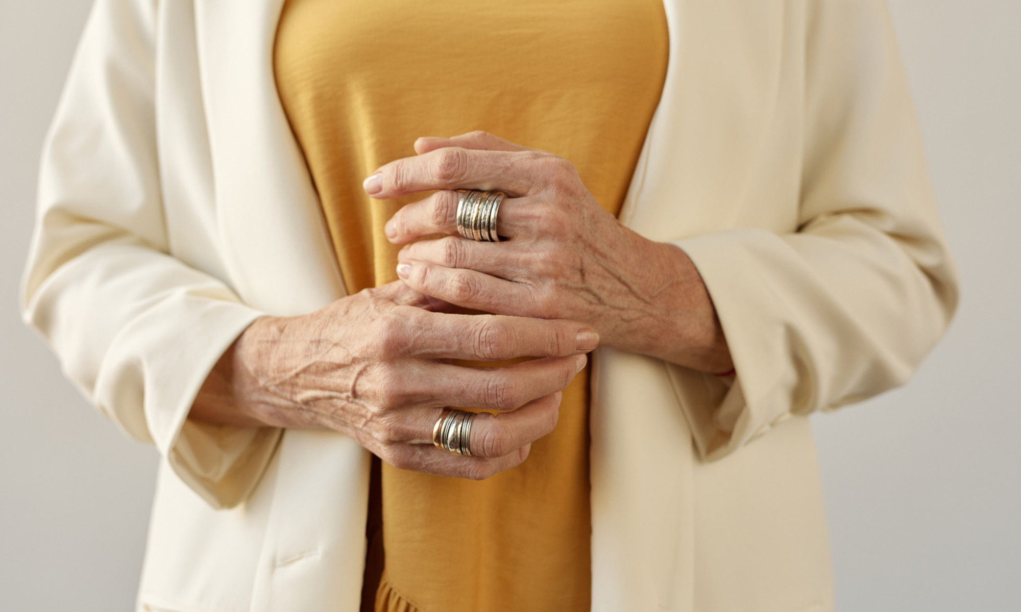 3 Hacks For Aging Hands You Shouldn't Ignore