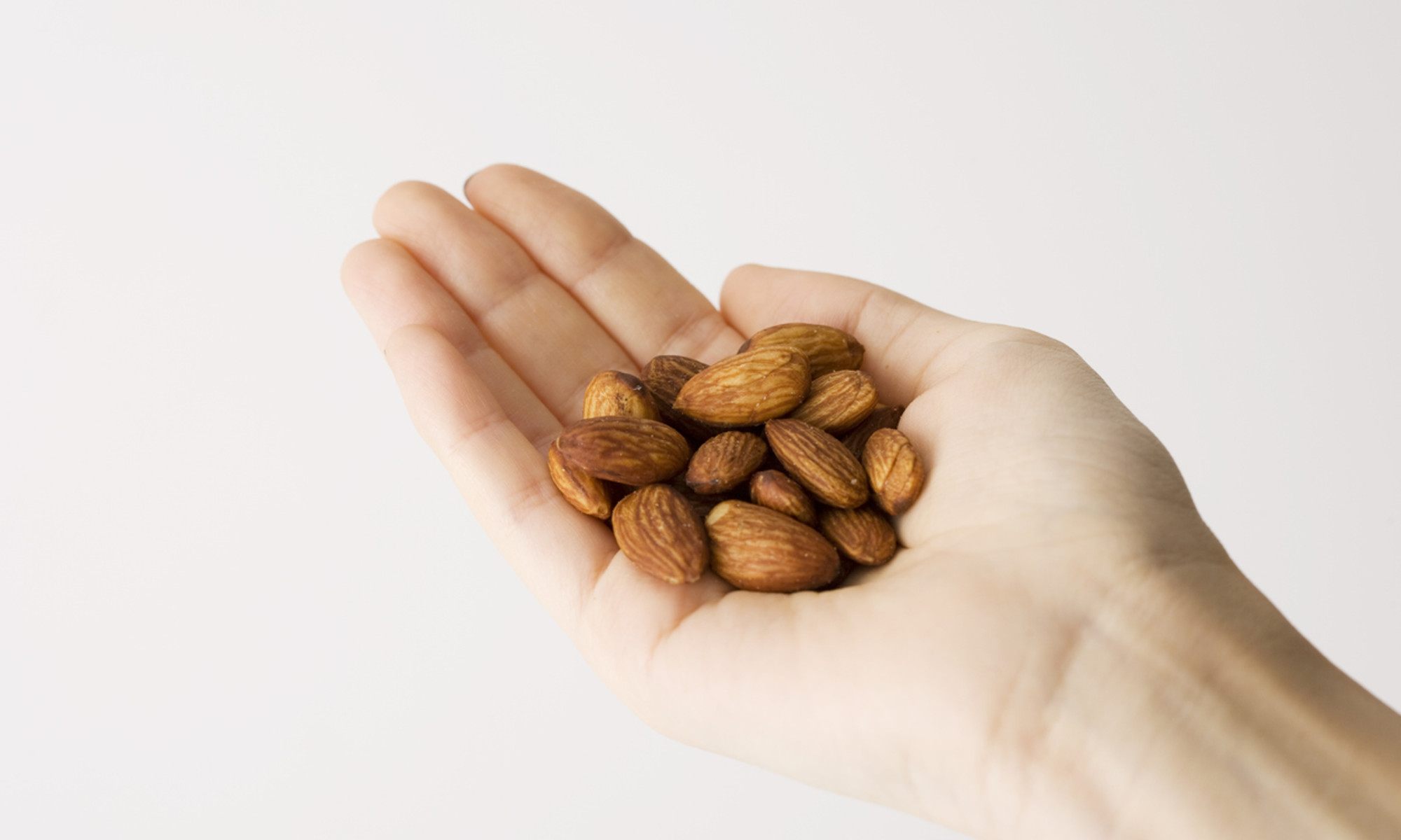 Eat A Handful Of This Nut Daily For Weight Loss, Gut Health & More