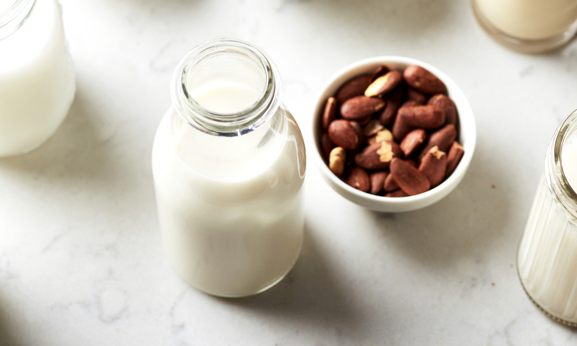 Is Almond Milk Good For You? Here Are The Top Pros & Cons