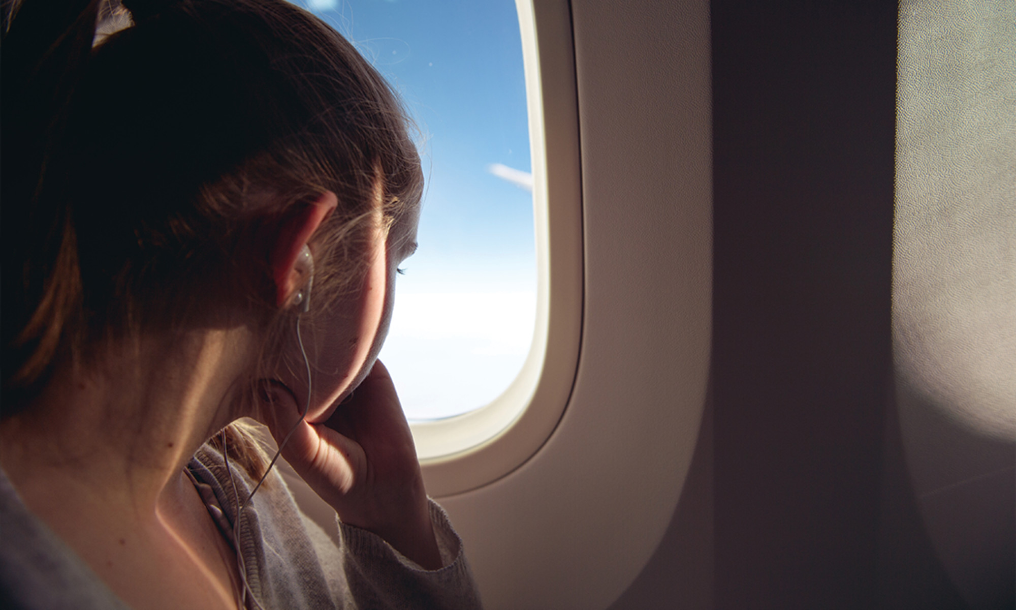 A Stanford MD’s Self-Hypnosis Exercise For Anxious Fliers