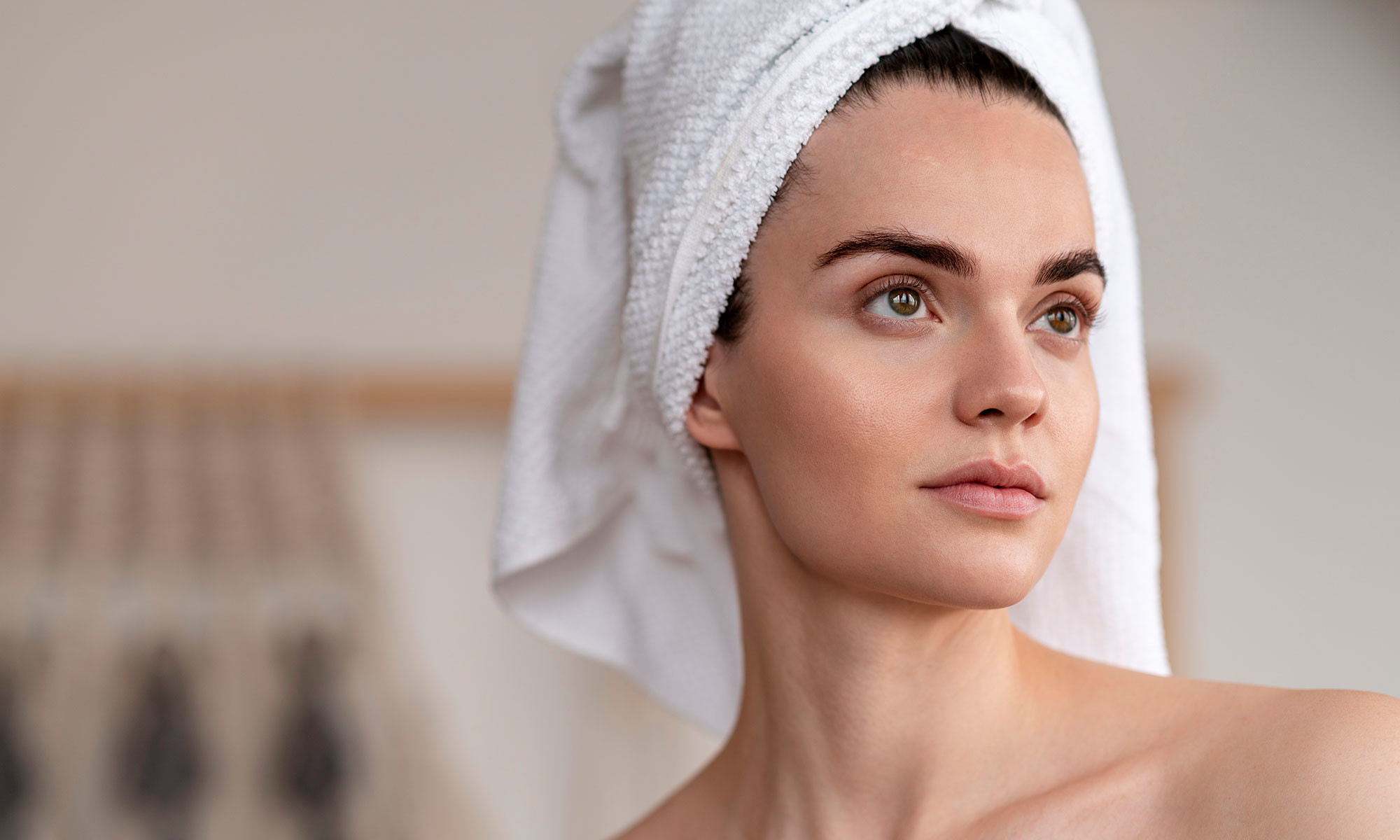 These 3 Common Habits Damage The Collagen In Your Skin — Are You Doing Them?