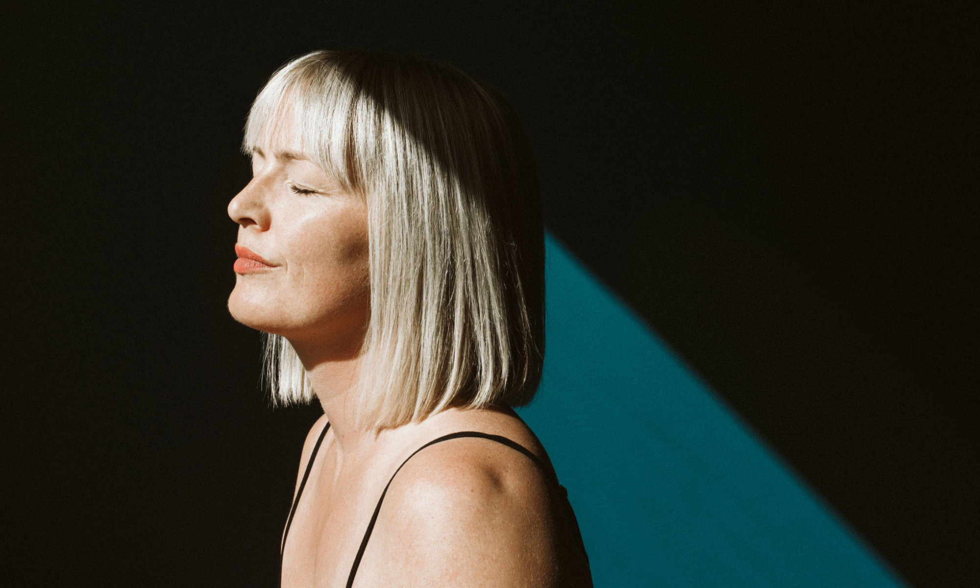 This Oil Is Top Notch For Aging Skin, According To Research