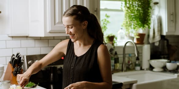 Image of This Underconsumed Nutrient Helps Fight Gum Inflammation, Study Shows