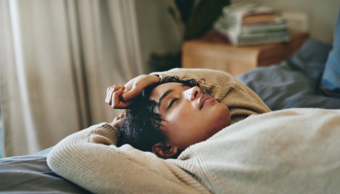 “चेतन नींद” क्या है और क्या आपको इसे आजमाना चाहिए?  विशेषज्ञों का वजन