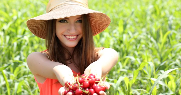 5 Tips To Incorporate Raw Foods Into Your Diet Mindbodygreen