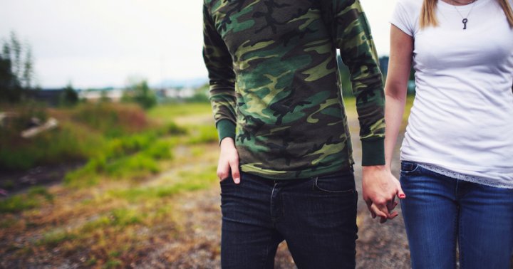 5 Signs Youre In The Wrong Relationship Mindbodygreen