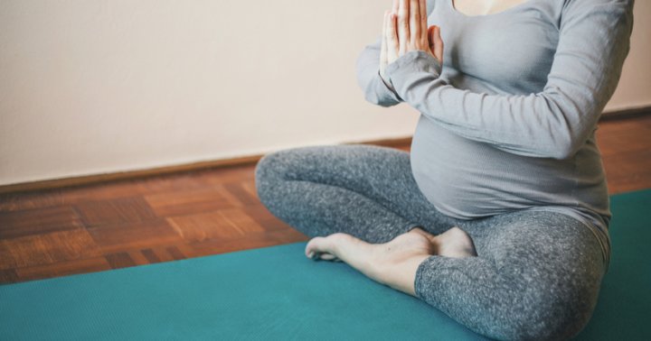 Pregnant Here S How To Keep Up Your Yoga Practice Mindbodygreen