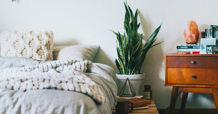 Feng Shui For Your Bedroom Rules What To Bring In Keep Out - Bedroom Set Dresser With Mirror And Two Nightstands Feng Shui For Your Bedroom Rules What To Bring In Keep Out - Bedroom Set Dresser With Mirror And Two Nightstands