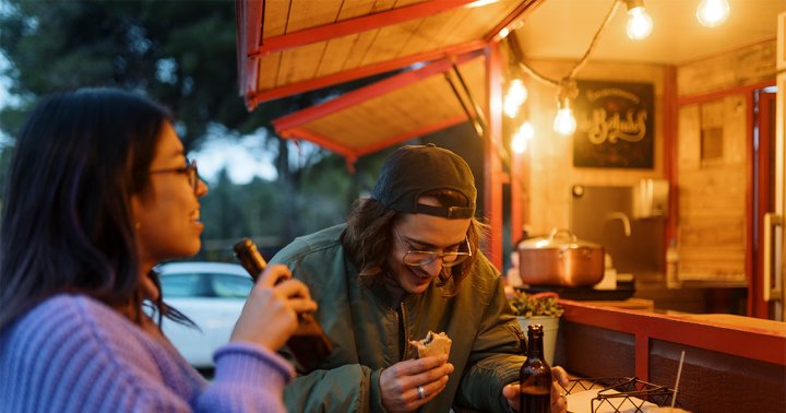 I'm A Couples' Counselor & This Is The No. 1 Activity For A Lasting Relationship