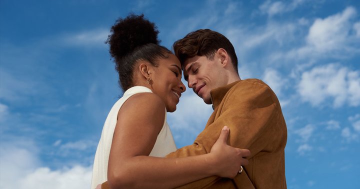 Do Pheromones Really Exist In Humans? Scientists Still Can't Seem To Agree