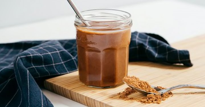 Why mbg’s Chocolate Collagen Powder Is No. 1 For Flavor & More