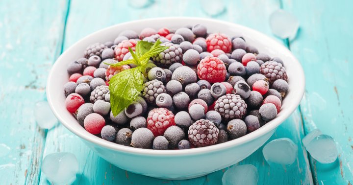 11 Healthy Foods Nutritionists Stock In The Freezer Mindbodygreen