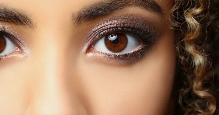 An Ophthalmologist’s 3 Should-Have Make-up Ideas For Eye Well being