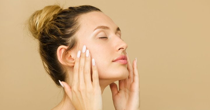 My "Good" Skin Days Are Really Just This Pore-Blurring Tinted Moisturizer