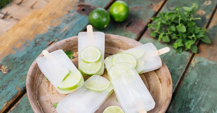 How To Make Aloe Vera Popsicles + The Skin Health Benefits