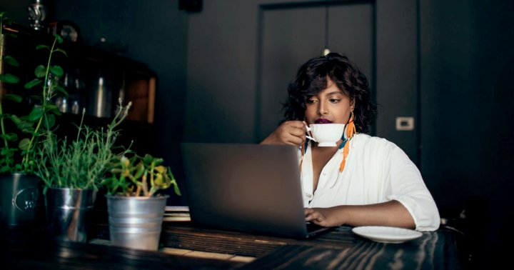 Staring At Screens All Day? 3 Surprising Ways To Combat Dry Eyes