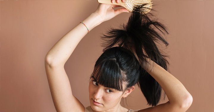 Read more about the article Why You Should Detangle Your Hair With Argan Oil