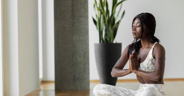 5 Tips For Sticking To Health Goals, From A Celeb Wellness Expert