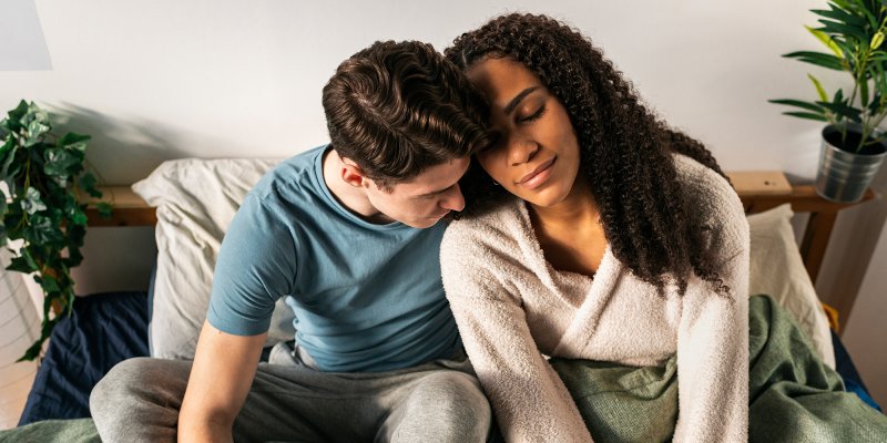 7 Ways To Be More Vulnerable In Relationships (Even If It's Hard For You)