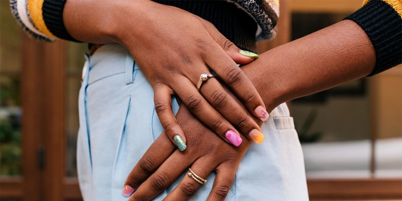 7 Summer Nail Colors Of 2023 You Should Try Right Now | mindbodygreen