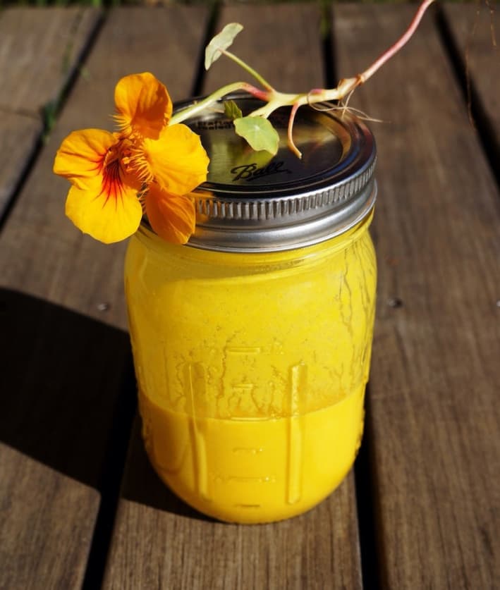 AntiInflammatory Turmeric Sun Dressing (GlutenFree Recipe