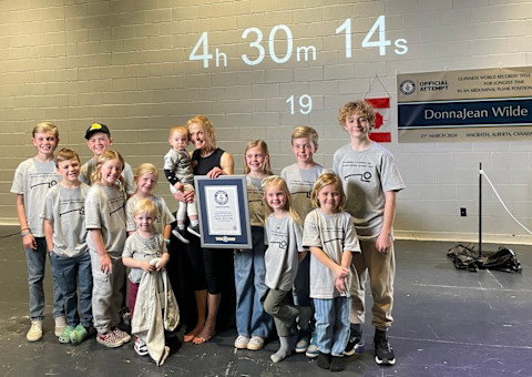 DonnaJean Wilde, age 61, held a plank for 5 hours at the Senior Games. Read how she trained, why she loves planks, & tips for staying active later in life. DonnaJean Wilde, age 61, held a plank for 5 hours at the Senior Games. Read how she trained, why she loves planks, & tips for staying active later in life.