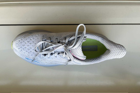 view of the hoka clifton 9 shoes from above view of the hoka clifton 9 shoes from above