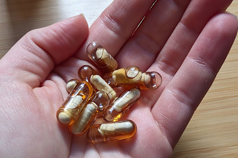 bonafide clarivee capsules in hand