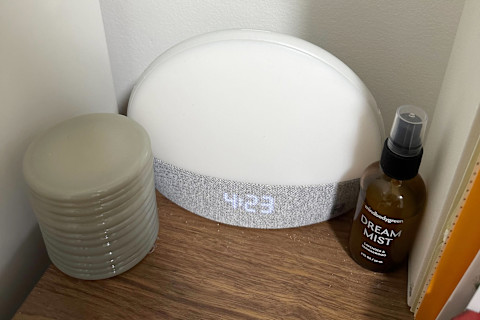 Hatch Rise Sunrise Alarm Clock on Desk Hatch Rise Sunrise Alarm Clock on Desk
