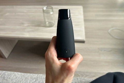 lumen metabolism tracker in editor's hand