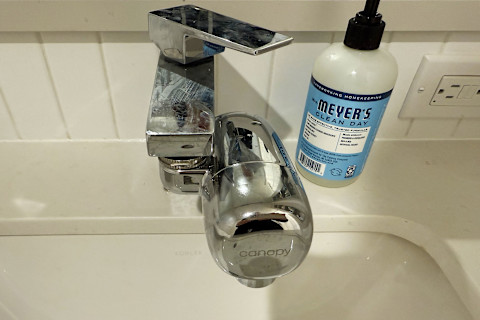 Canopy Faucet Filter installed and swiveled