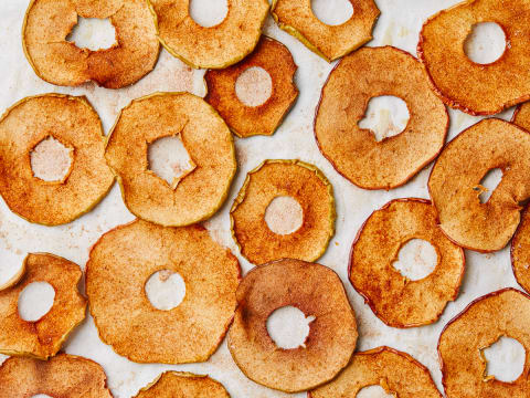 Dried Apple Rings Coated in Cinnamon