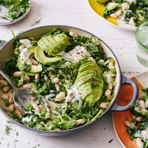 This Vegan Green Shakshuka Has a Surprising Replace For Eggs