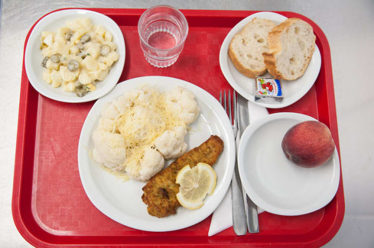 what-french-kids-eat-for-school-lunch-each-day