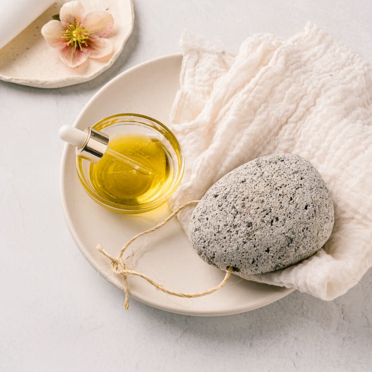 3 DIY Foot Peels To Save Your Cracked Heels, From Derms