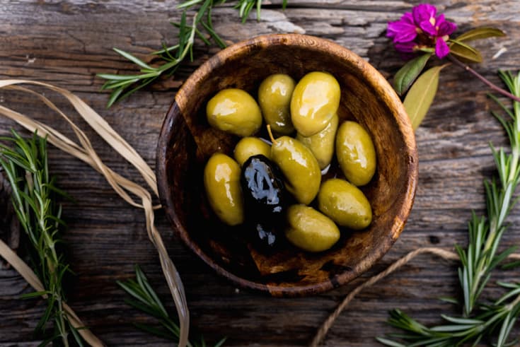 The Health Benefits Of Olives: A Doctor Explains