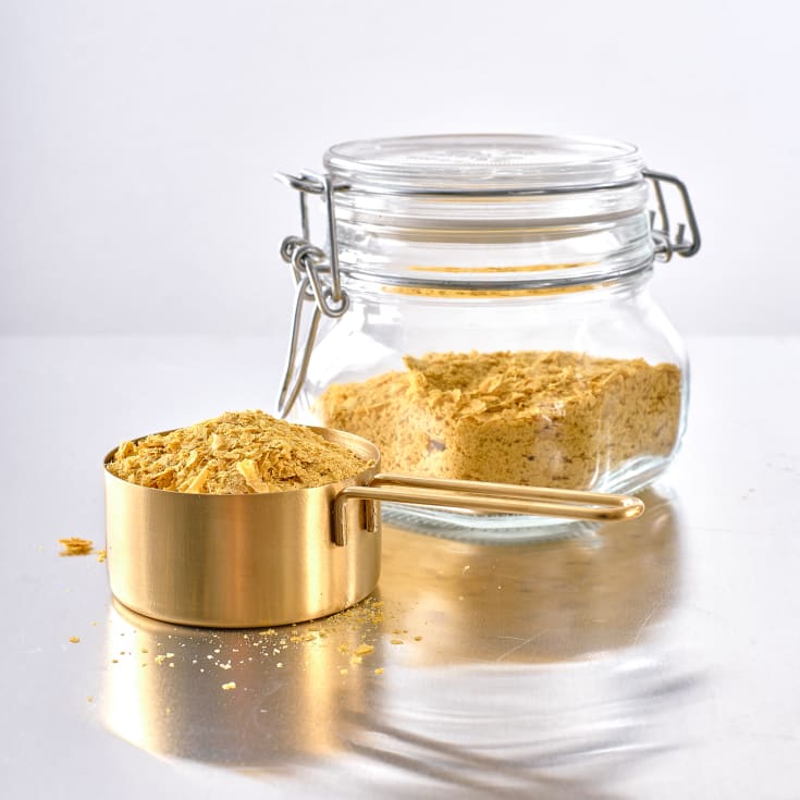 5-benefits-of-nutritional-yeast-how-to-add-it-to-your-diet