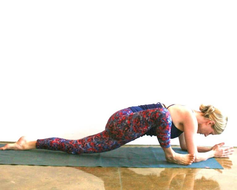 10 Minute Yoga Sequence To Feel Refreshed Mindbodygreen