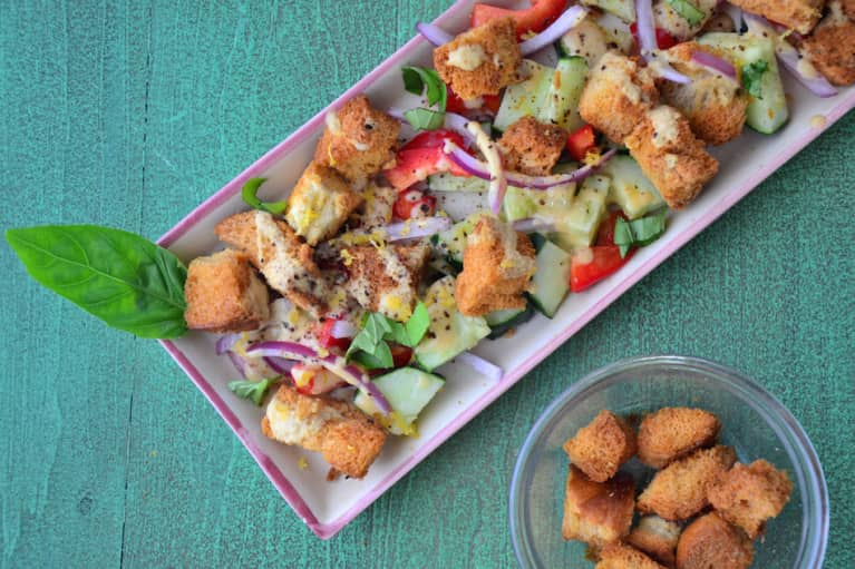 Summertime Bell Pepper Panzanella Salad Mindbodygreen