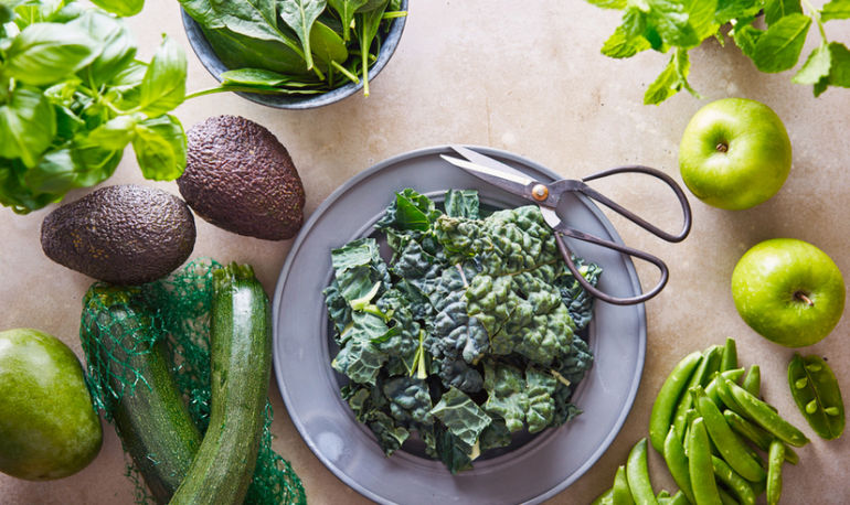 The 10 Best Green Supplements & Their Benefits Hero Image