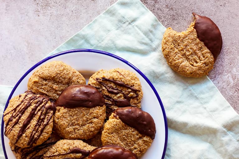 10 Genius Things You Can Make With A Jar Of Almond Butter