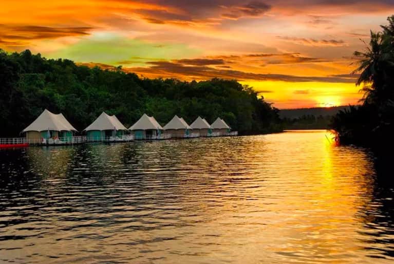 These Are The Coolest Glamping Vacations You Can Take This Year