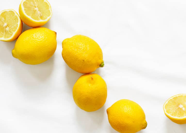Everyone In The Wellness World Starts Their Morning With Lemon Water — But Does It Actually Make A Difference?