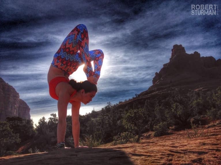 Incredible Yoga Photos You Won't Believe Were Taken With A Cellphone